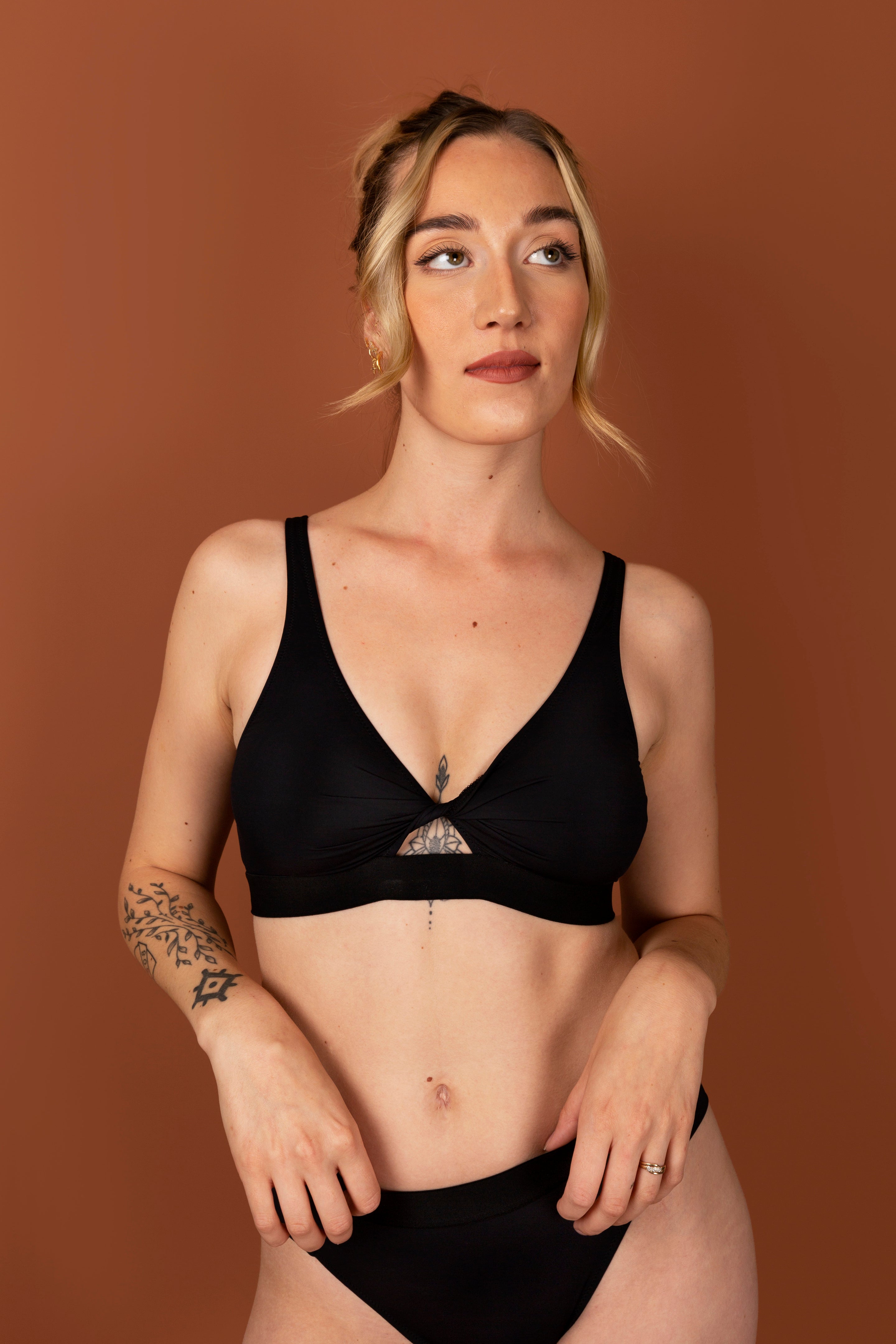 Black non-wired bra - Ethical women's lingerie - Rachel